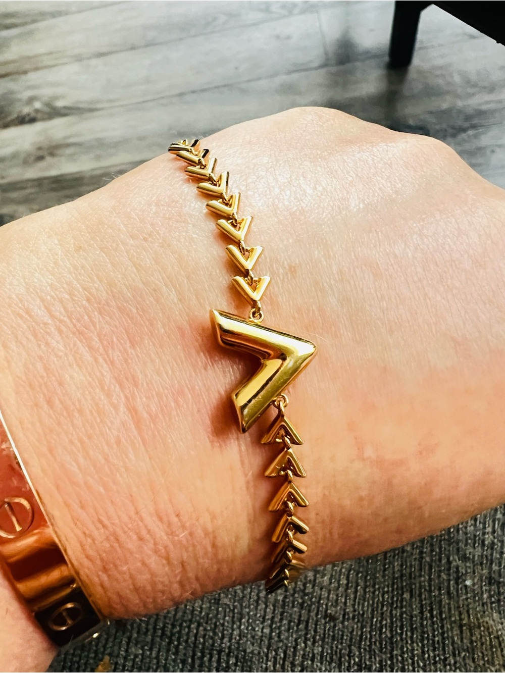 Gold fashion unbranded Chevron-Link Bracelet for Women adjustable